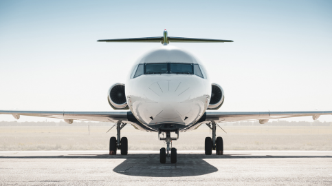Gulfstream G200 no pátio