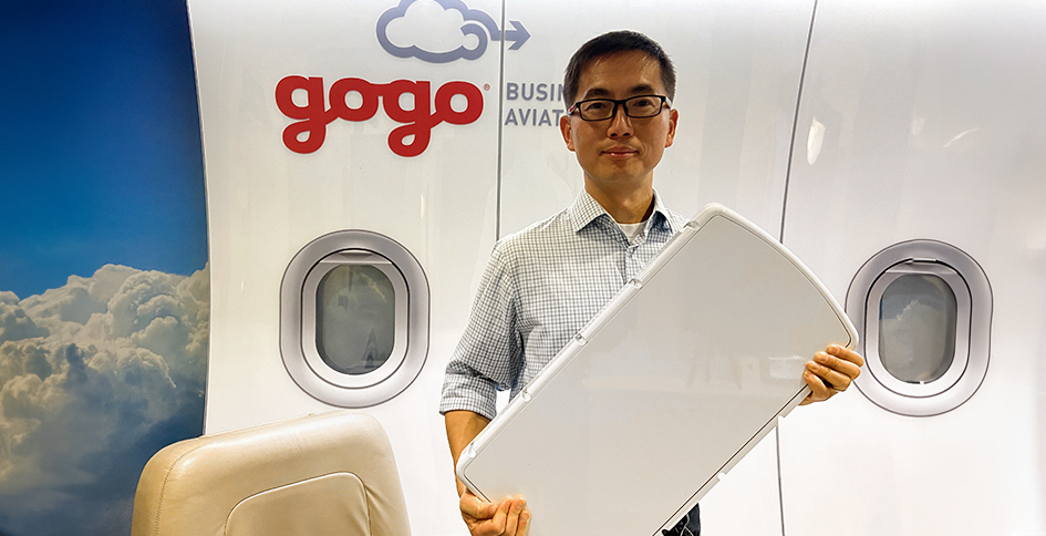 Ye Wang and Gogo Galileo HDX Antenna