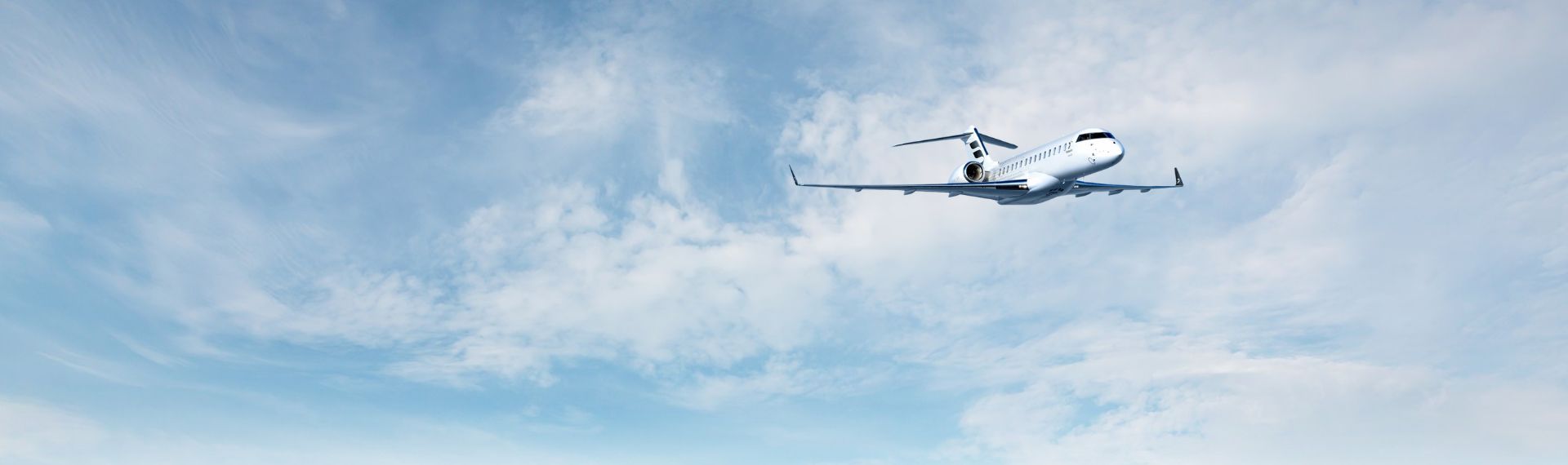 Hero - Global 5000 flying through the clouds
